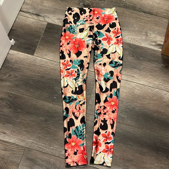 Pineapple Clothing leggings worn once size XS - Picture 1 of 3